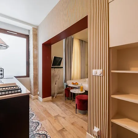 Studio A 15 A Proximite Tour Eiffel Appartement *
